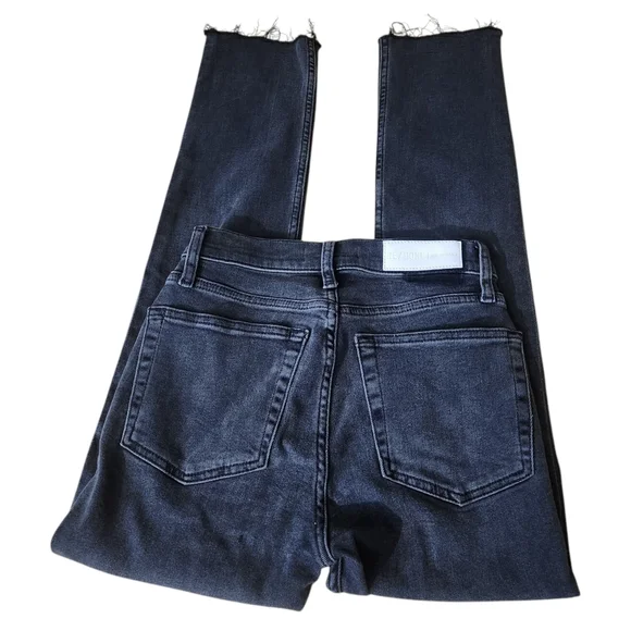 RE/DONE Originals Size 24 Faded Black Ankle Crop Jeans Raw Hem Button Fly - Picture 2 of 3